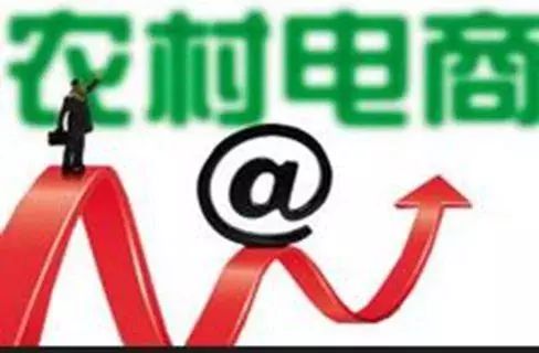 火狐电竞官网|深圳时装周里的小精灵 把童话搬到秀台(图1) 火狐电竞